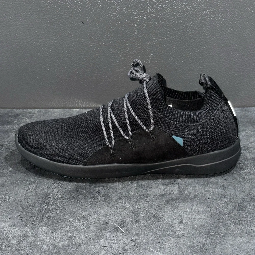 Vessi Everyday Classic Sneaker Women's Size 11 All Black on Black EUC Waterproof